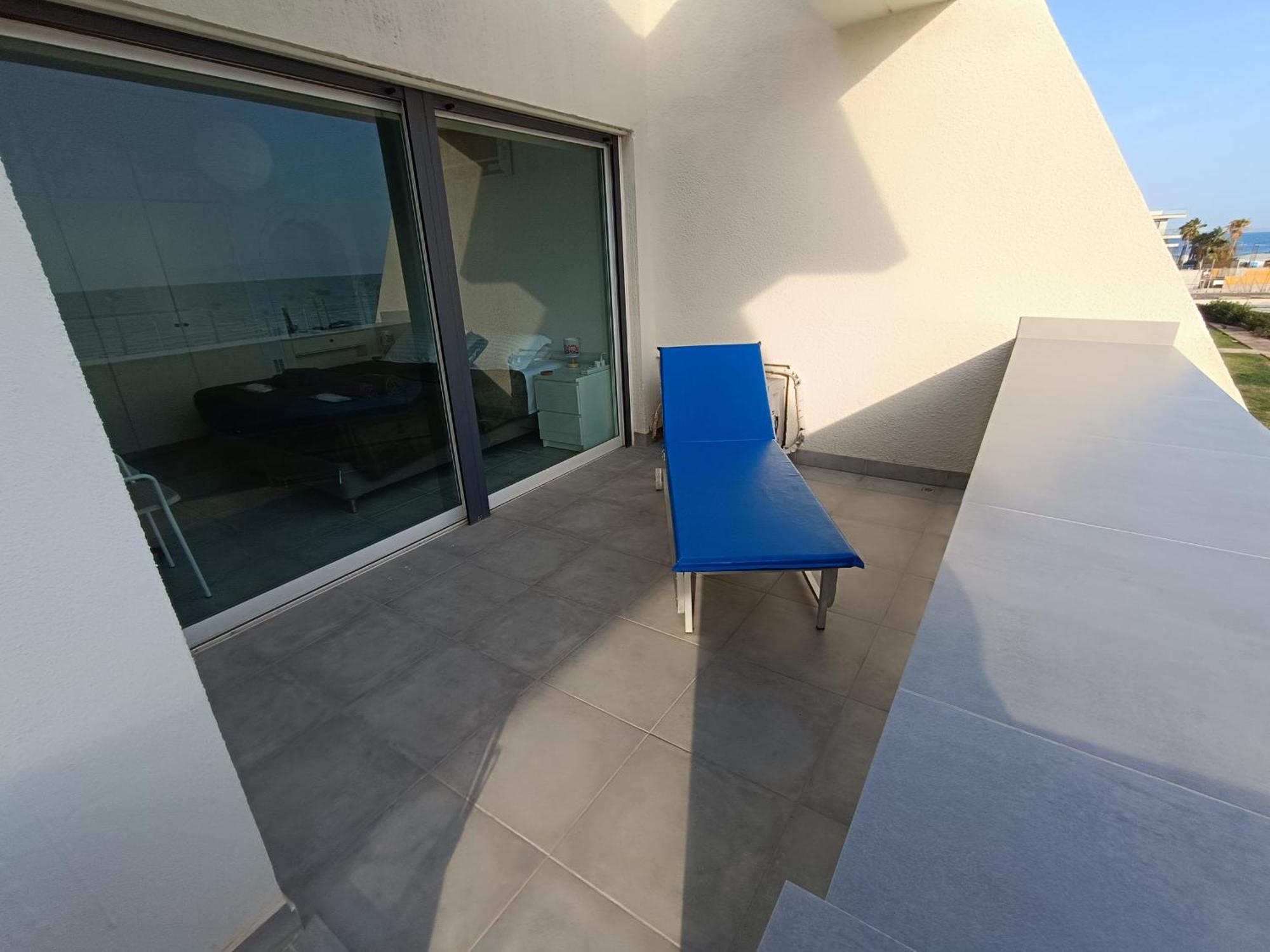 Julie'S Beach House Voroklini Bagian luar foto